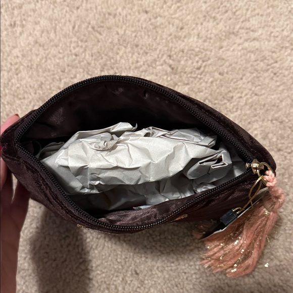 Brown Espresso Martini Velvet Cosmetic Bag with Beaded Cocktail Design Pink New - Picture 5 of 8